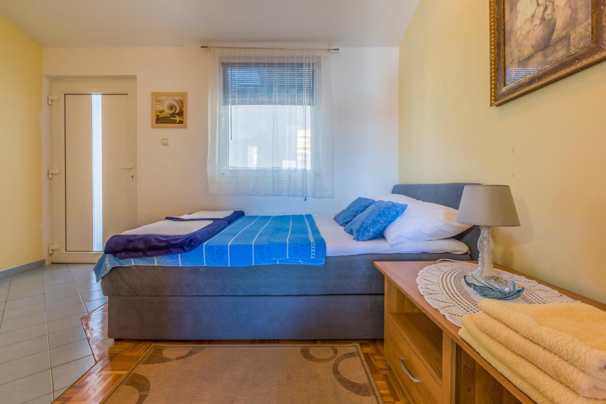 Apartments By The Sea Selce, Crikvenica - 4802 Zimmer foto